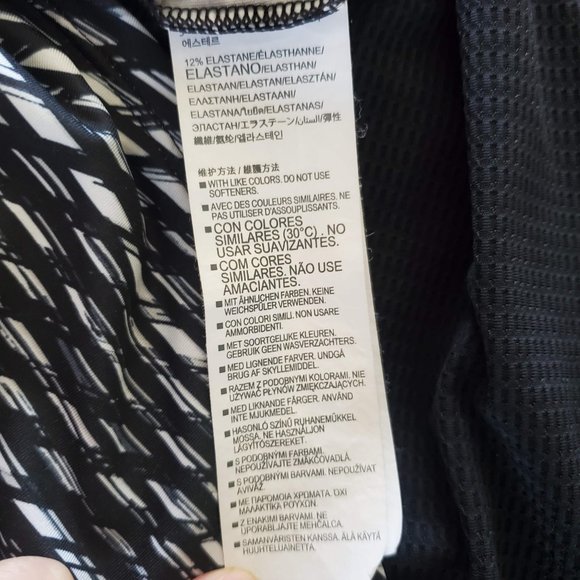 Under Armor womens workout tank top size s black white scoop neck mesh back - Picture 15 of 15